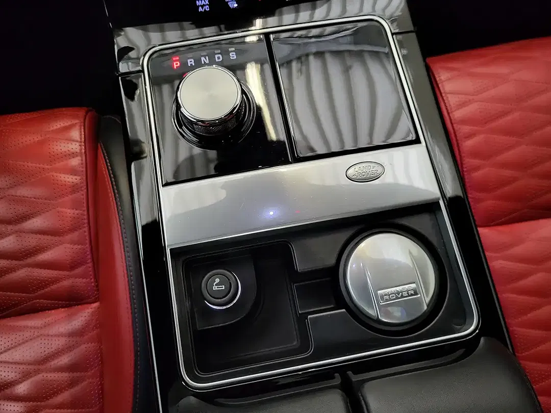 Land Rover Range Rover Velar - Thumbnail 11