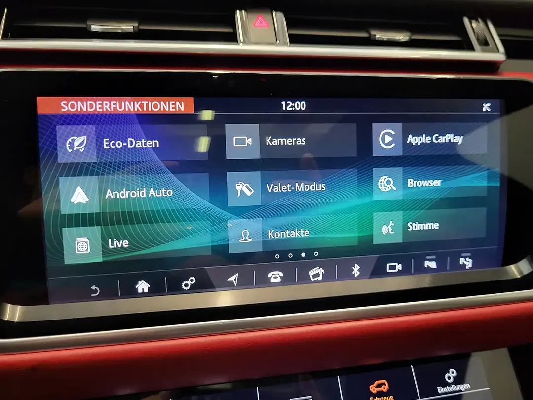 Land Rover Range Rover Velar - Thumbnail 15
