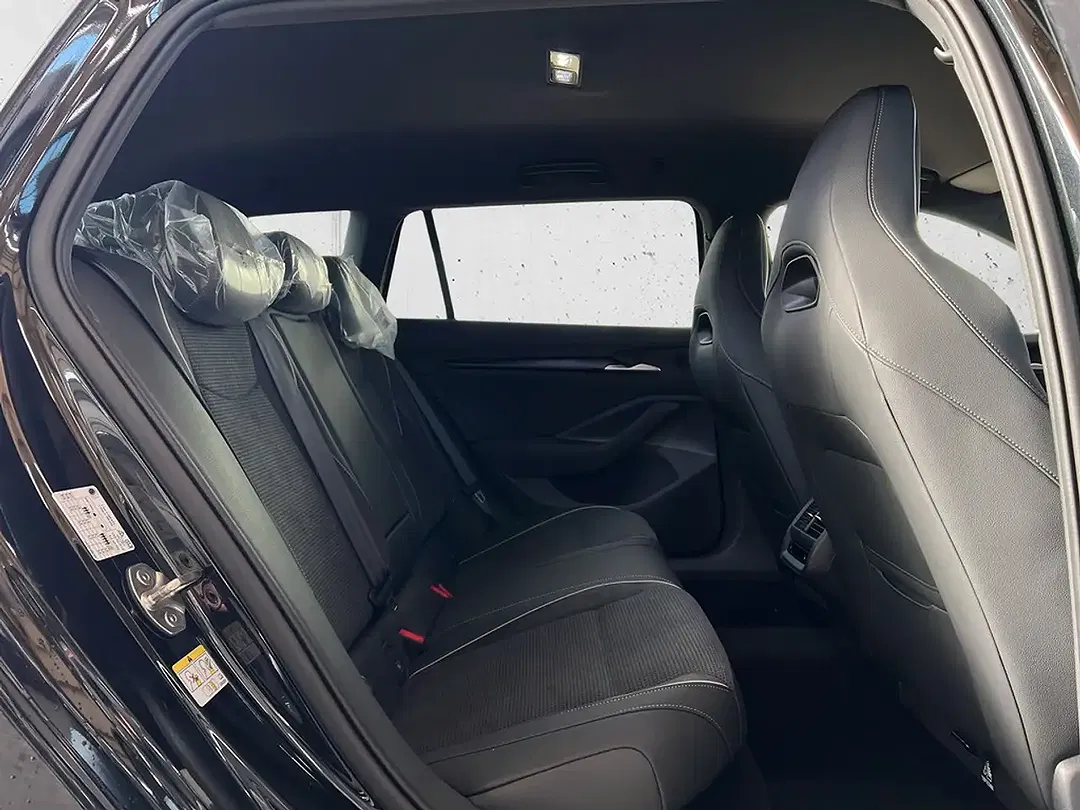 Skoda Superb - Thumbnail 10