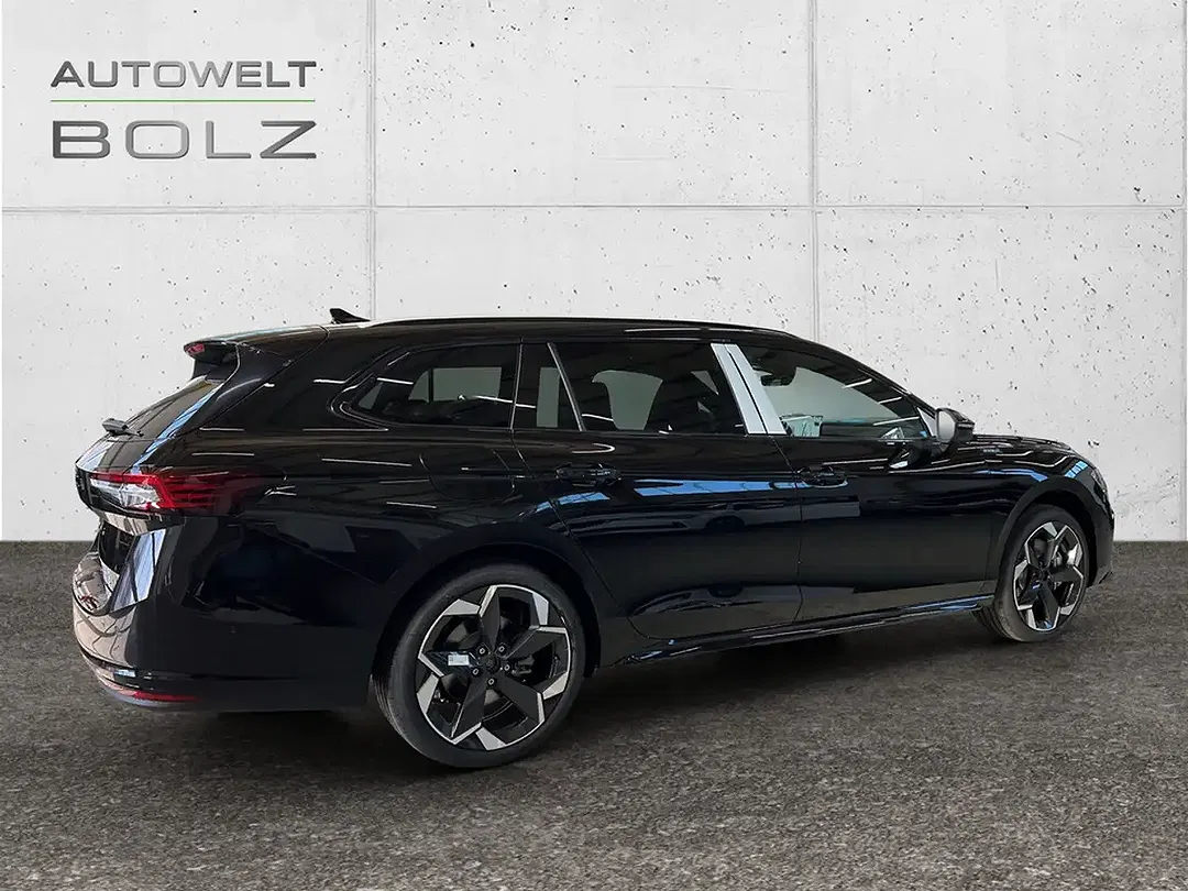 Skoda Superb - Thumbnail 3