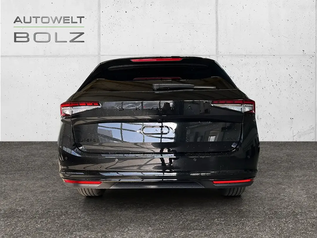 Skoda Superb - Thumbnail 4