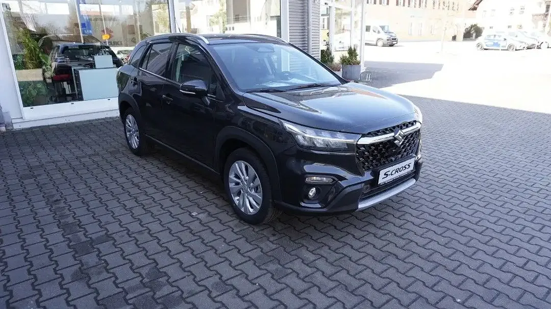 Suzuki S-Cross - Thumbnail 6