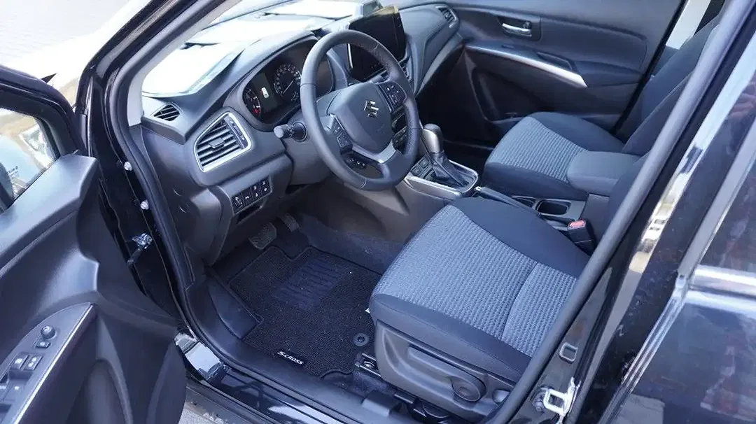 Suzuki S-Cross - Thumbnail 9