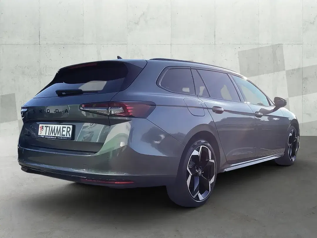 Skoda Superb - Thumbnail 2