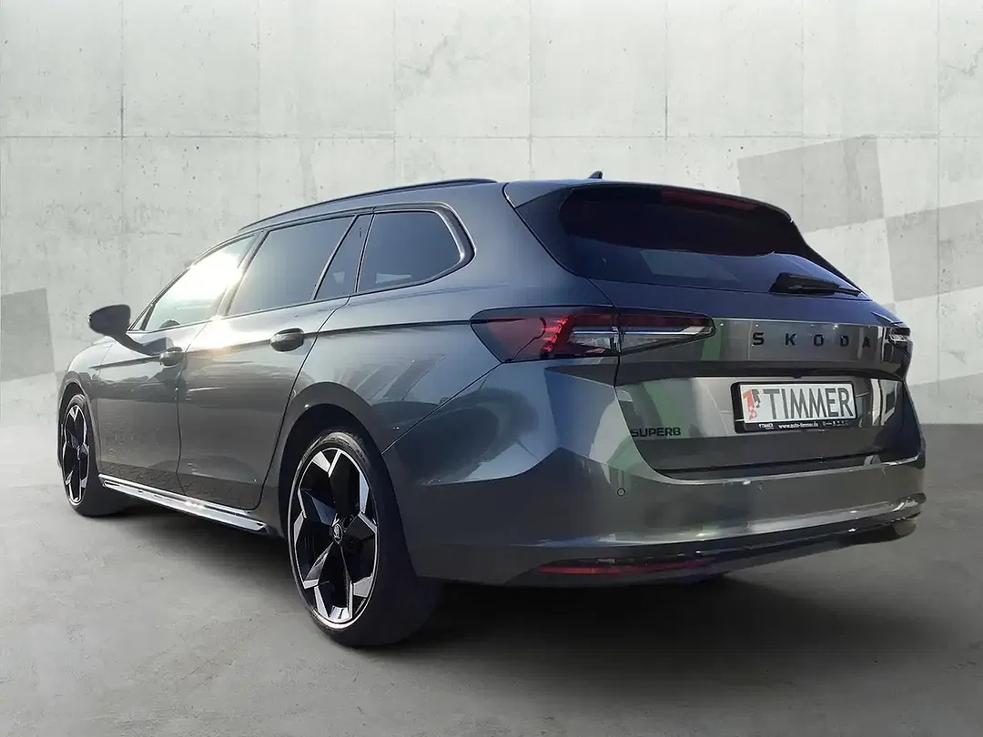 Skoda Superb - Thumbnail 3