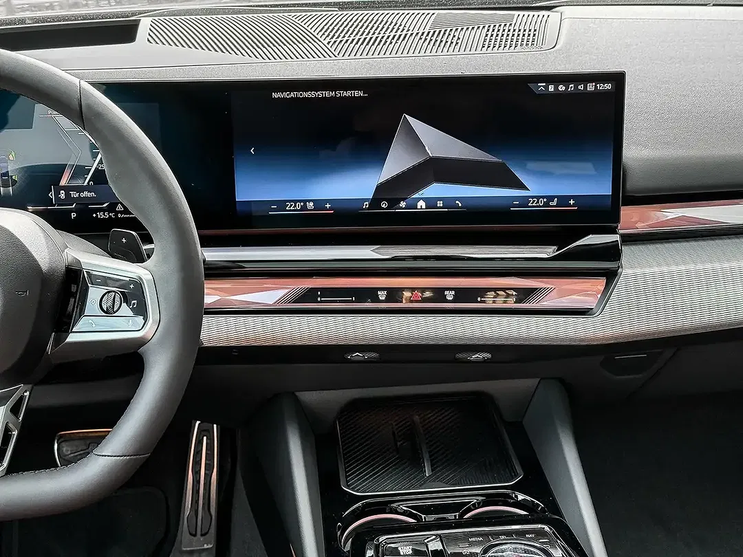 BMW 530 - Thumbnail 11