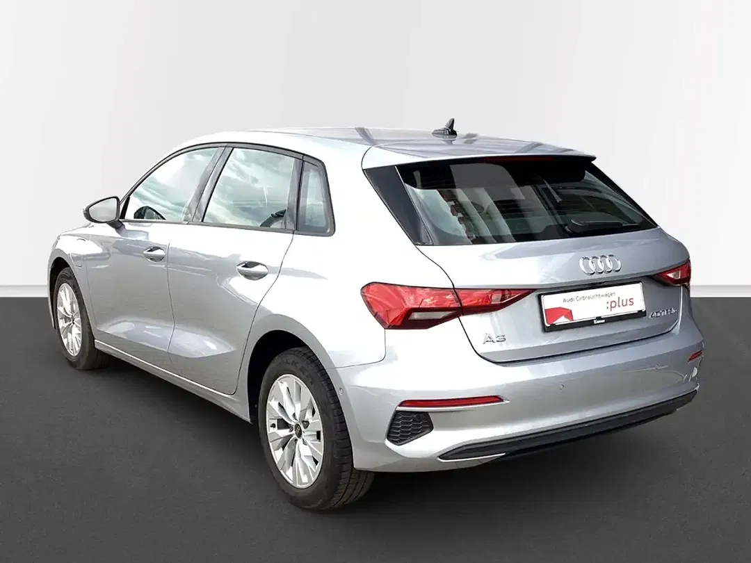 Audi A3 - Thumbnail 2
