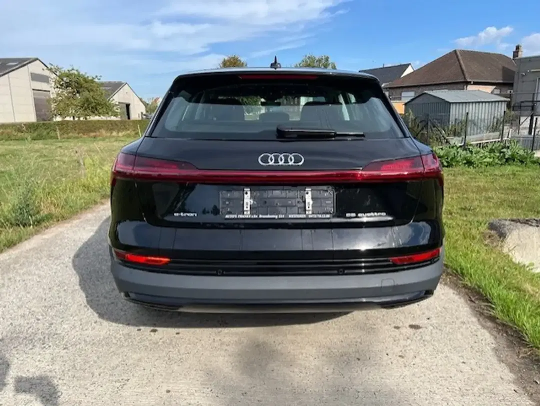 Audi Q8 e-tron - Thumbnail 3