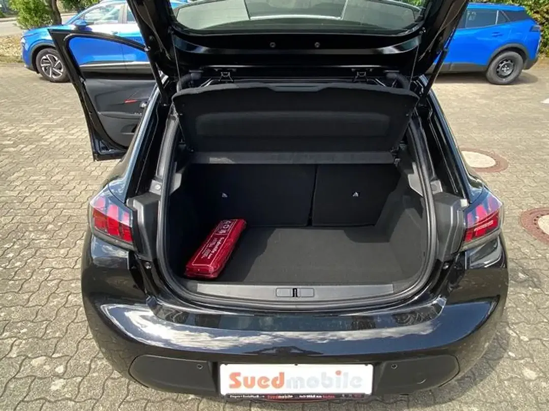 Peugeot 208 - Thumbnail 12