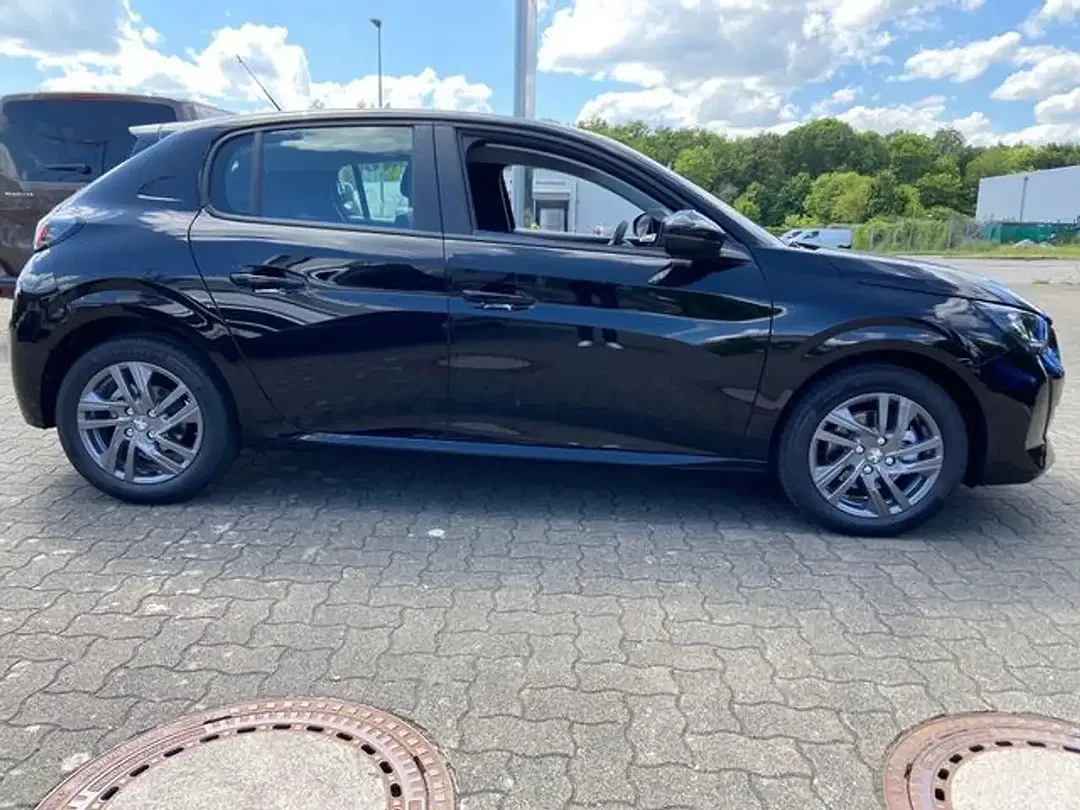 Peugeot 208 - Thumbnail 6