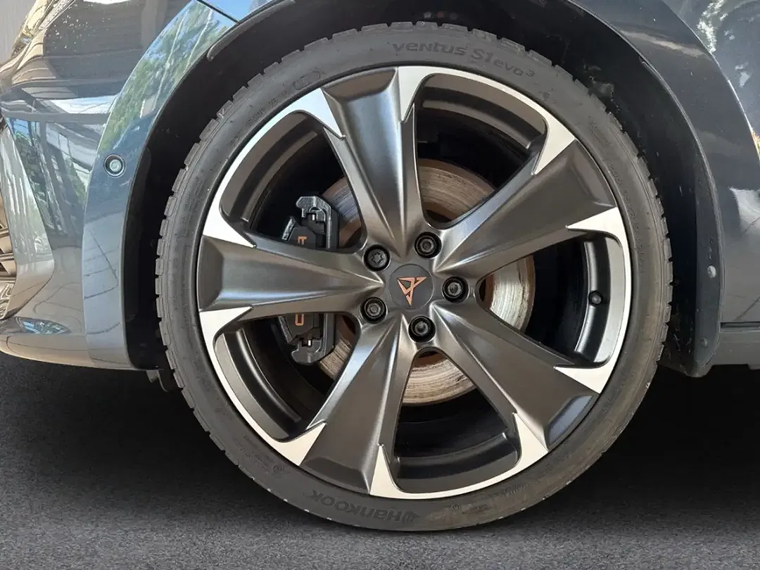 CUPRA Leon - Thumbnail 11