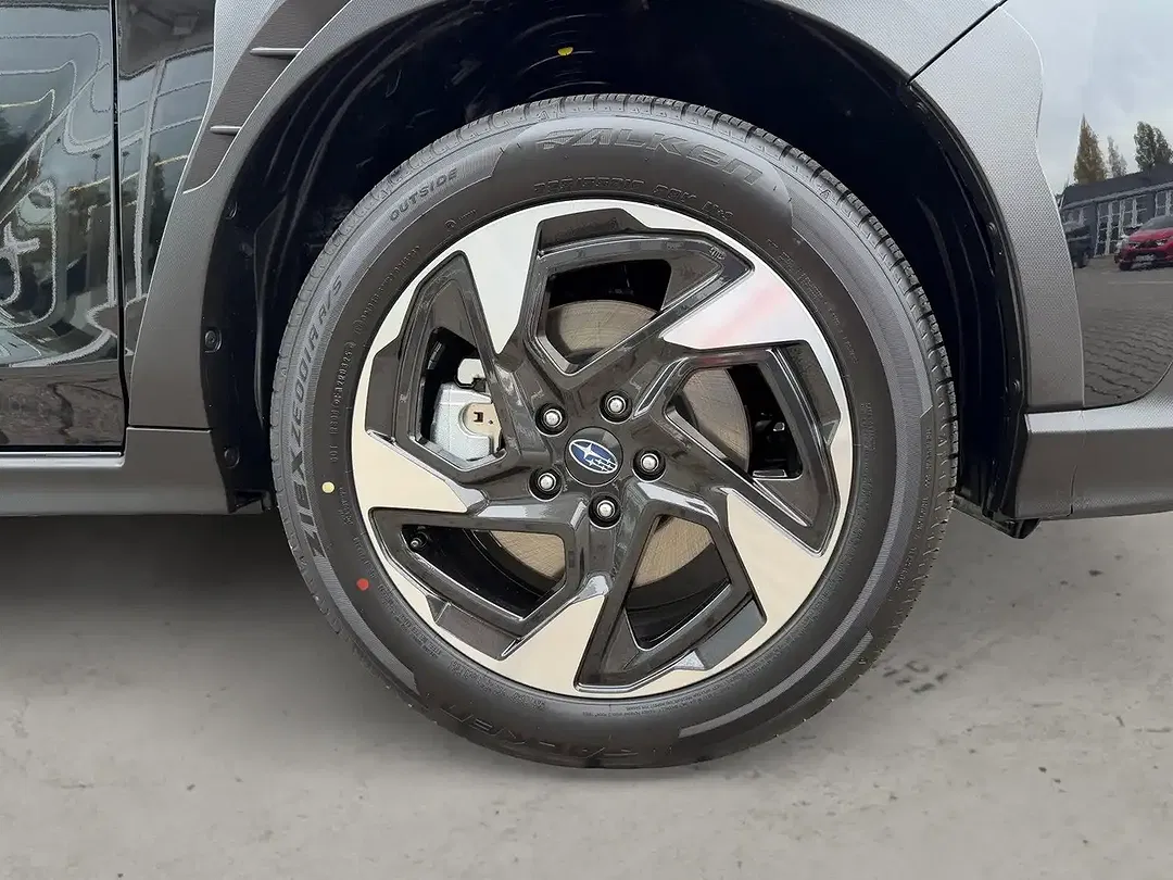 Subaru Crosstrek - Thumbnail 10