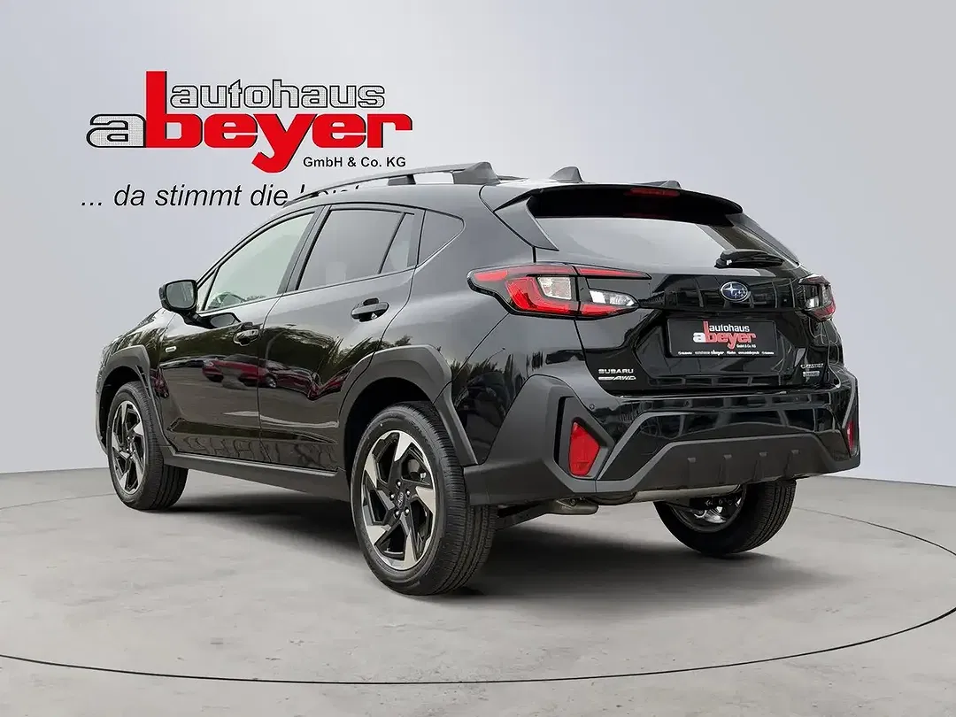 Subaru Crosstrek - Thumbnail 3