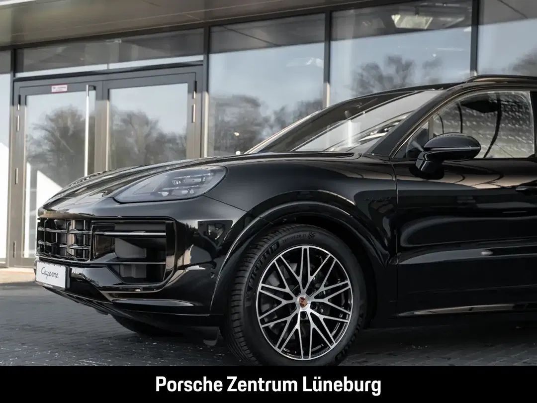 Porsche Cayenne - Thumbnail 10