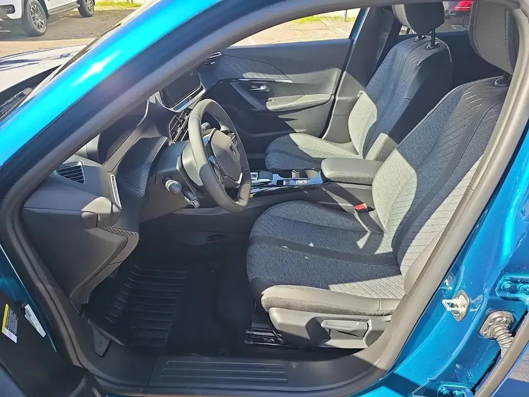 Peugeot 2008 - Thumbnail 9