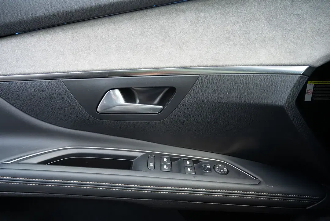 Peugeot 5008 - Thumbnail 13