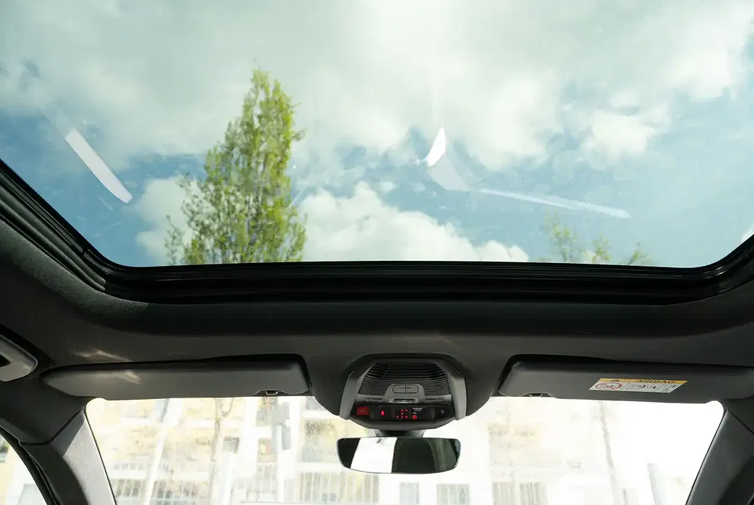 Peugeot 5008 - Thumbnail 6