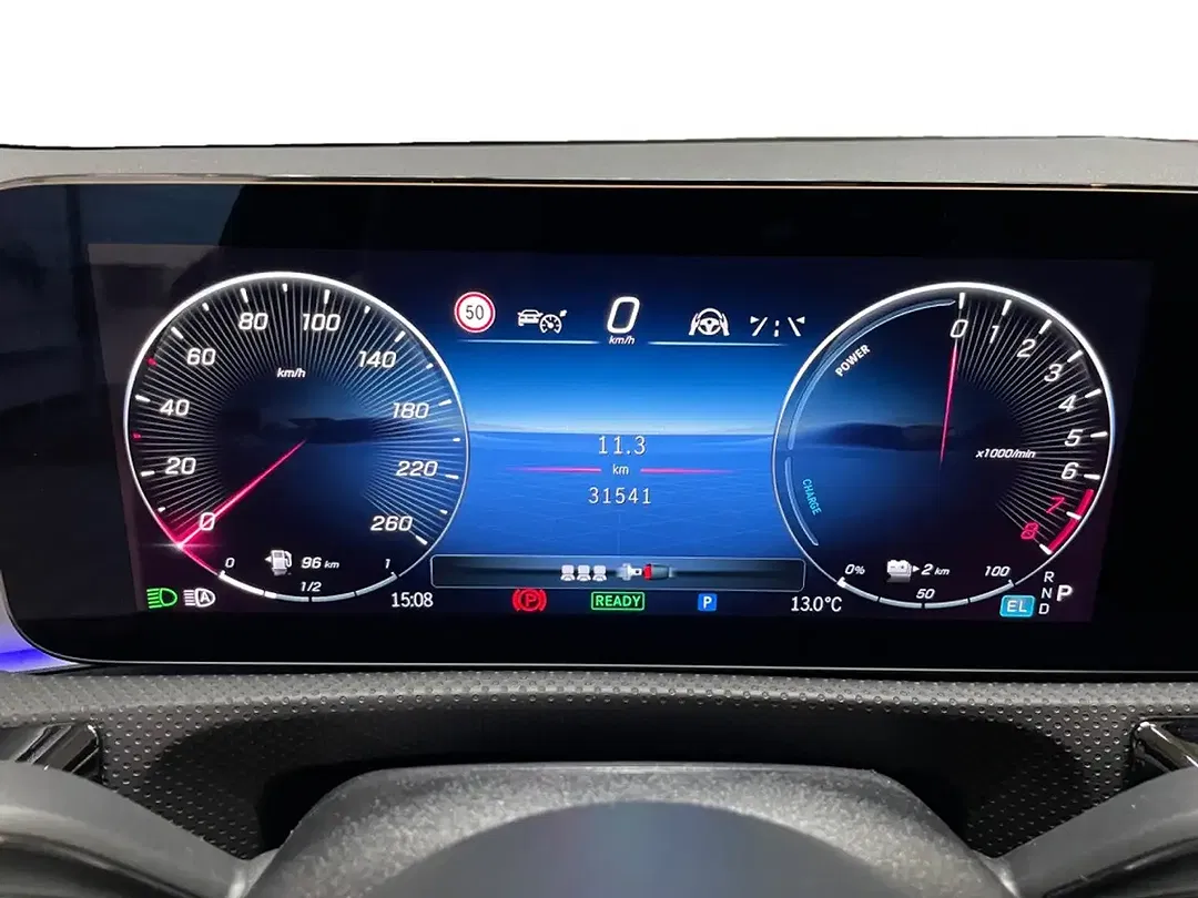 Mercedes-Benz A 250 - Thumbnail 9