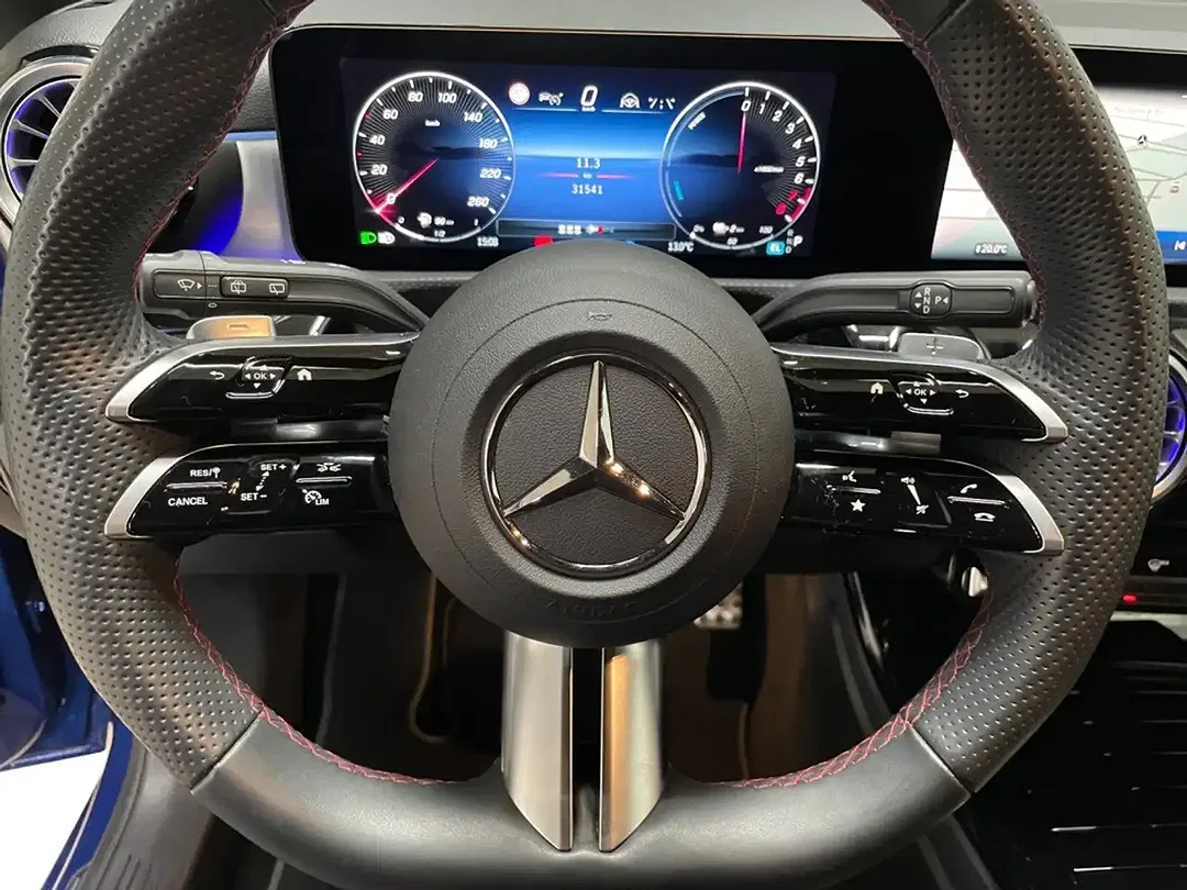 Mercedes-Benz A 250 - Thumbnail 10