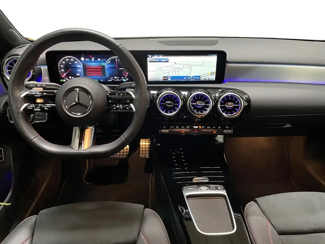Mercedes-Benz A 250 - Thumbnail 4