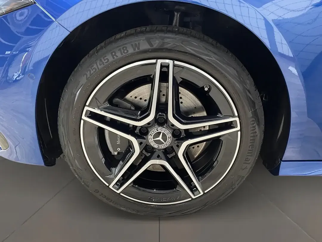 Mercedes-Benz A 250 - Thumbnail 8