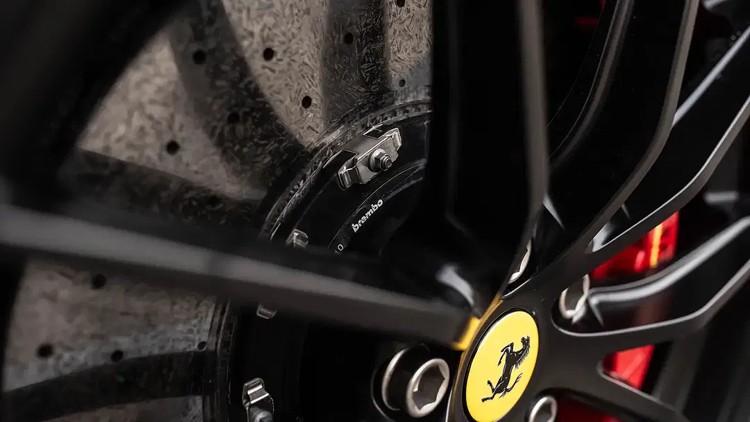 Ferrari 812 - Thumbnail 16