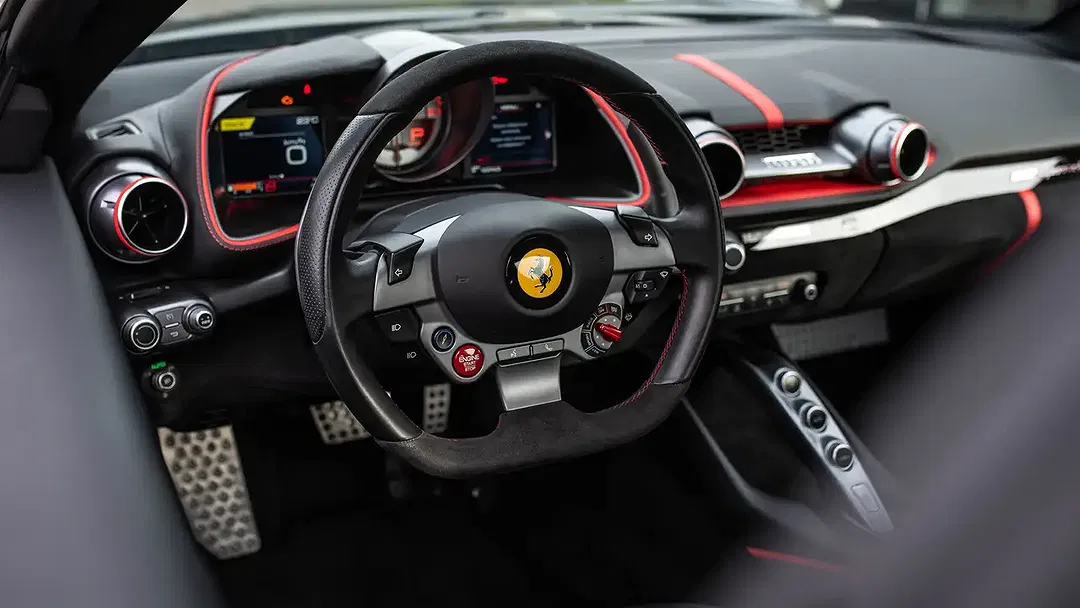 Ferrari 812 - Thumbnail 27