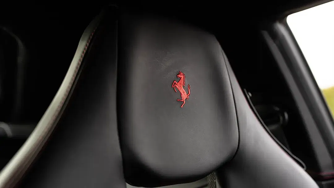 Ferrari 812 - Thumbnail 34