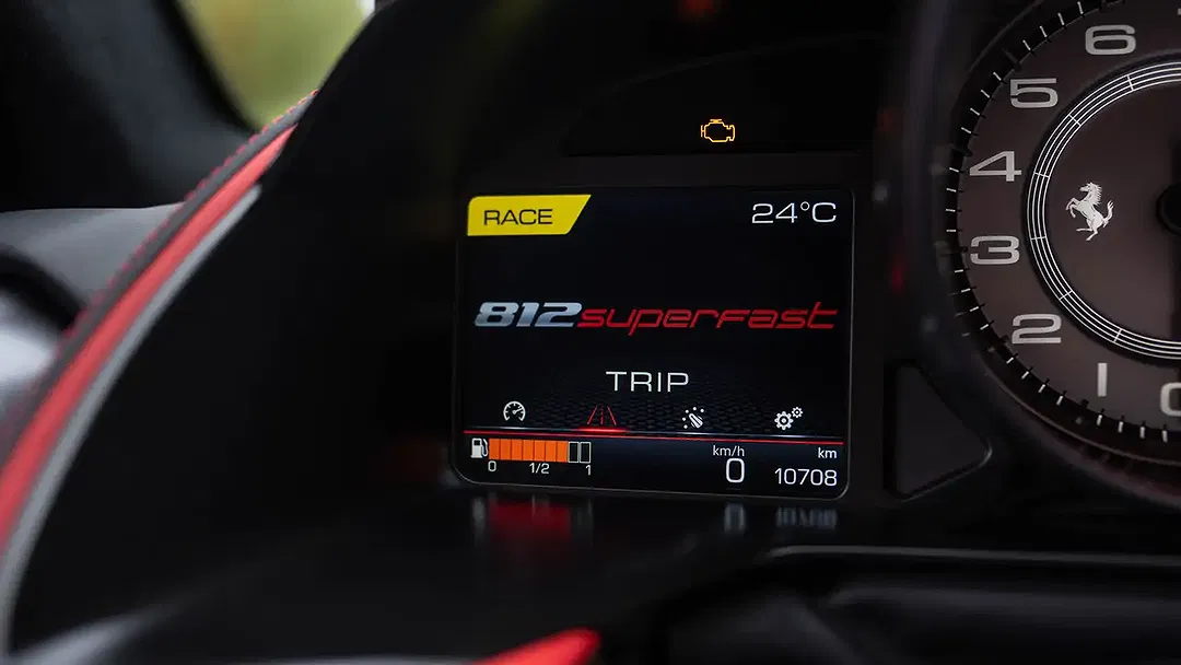 Ferrari 812 - Thumbnail 39