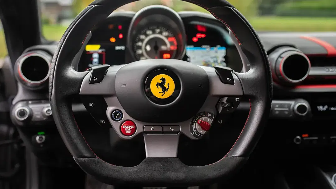 Ferrari 812 - Thumbnail 40