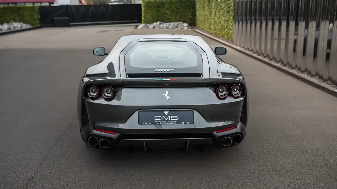 Ferrari 812 - Thumbnail 7