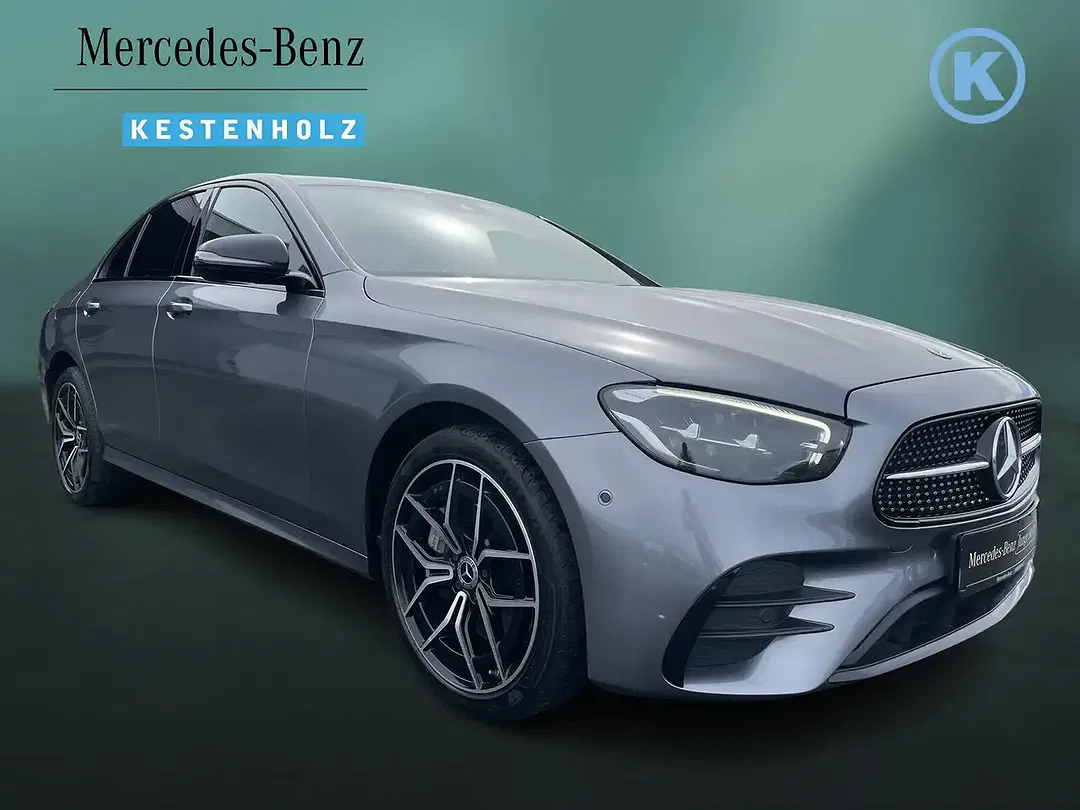 Mercedes-Benz E 300 - Thumbnail 3