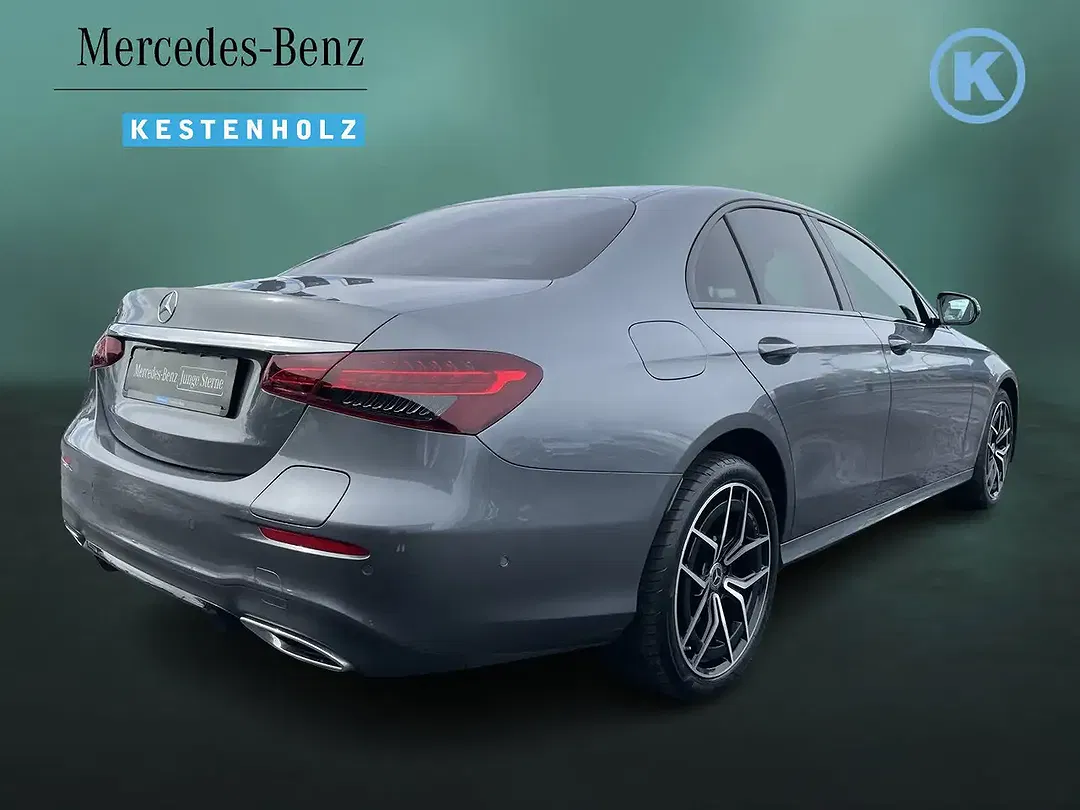 Mercedes-Benz E 300 - Thumbnail 5