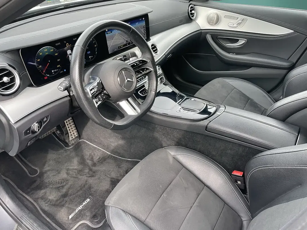 Mercedes-Benz E 300 - Thumbnail 9