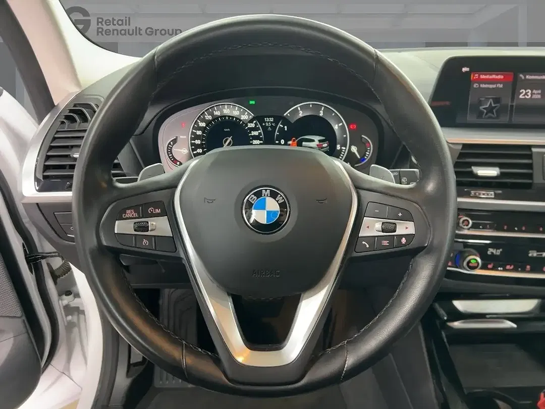 BMW X3 - Thumbnail 9