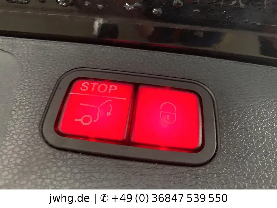 Mercedes-Benz E 300 - Thumbnail 6