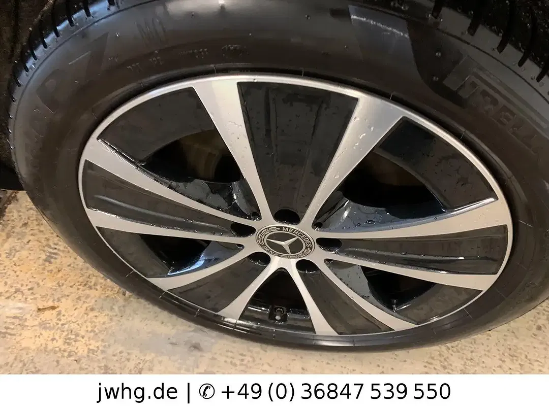 Mercedes-Benz E 300 - Thumbnail 8