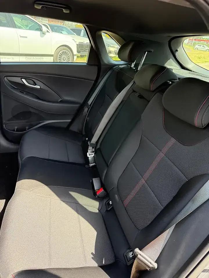Hyundai i30 - Thumbnail 12