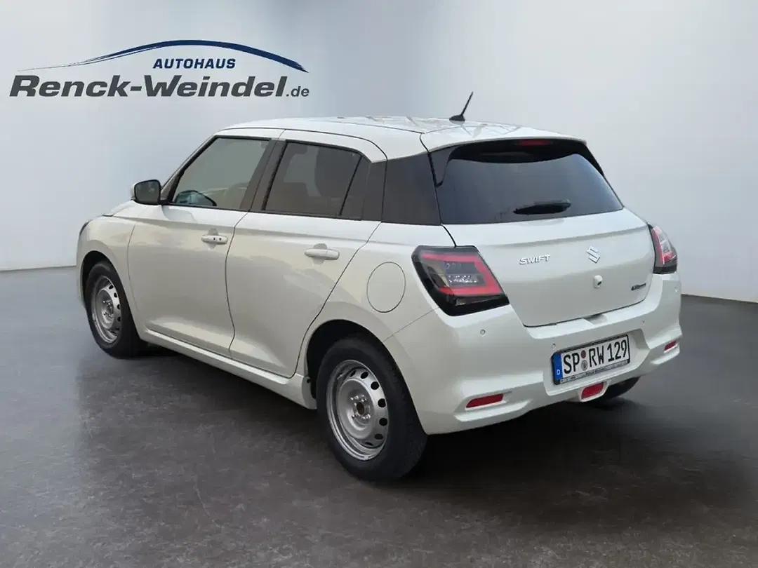 Suzuki Swift - Thumbnail 3