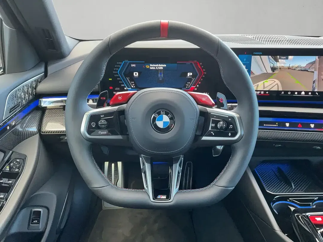 BMW M5 - Thumbnail 14