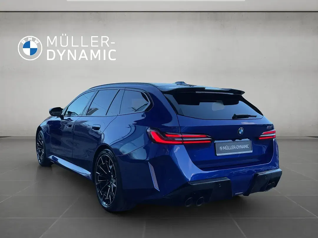 BMW M5 - Thumbnail 4