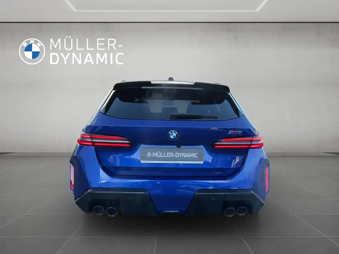 BMW M5 - Thumbnail 5