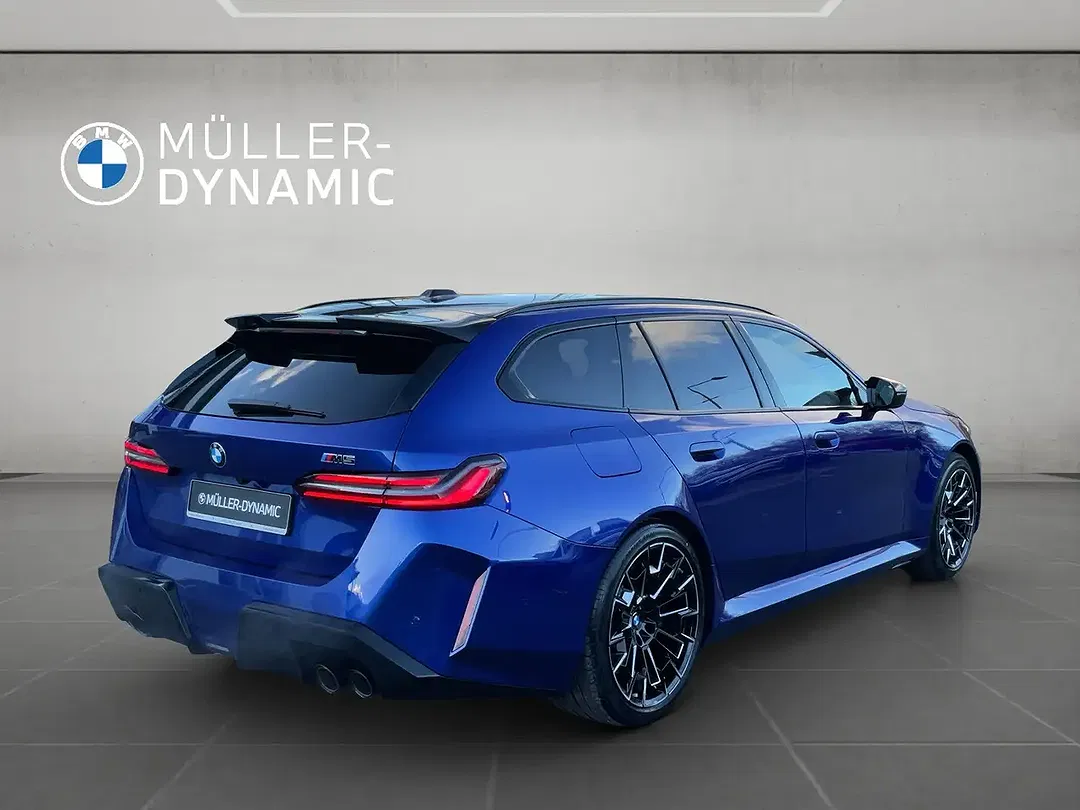 BMW M5 - Thumbnail 6