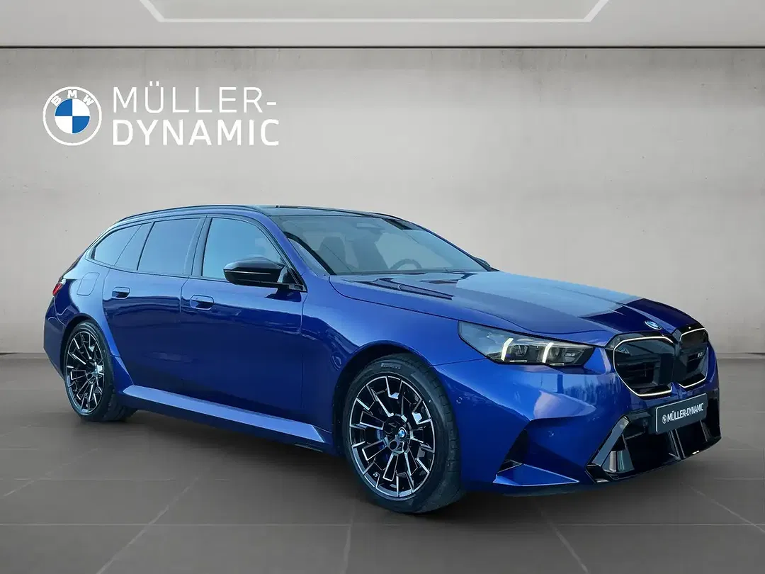 BMW M5 - Thumbnail 8