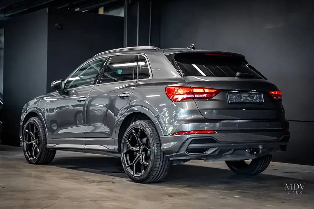 Audi Q3 - Thumbnail 4