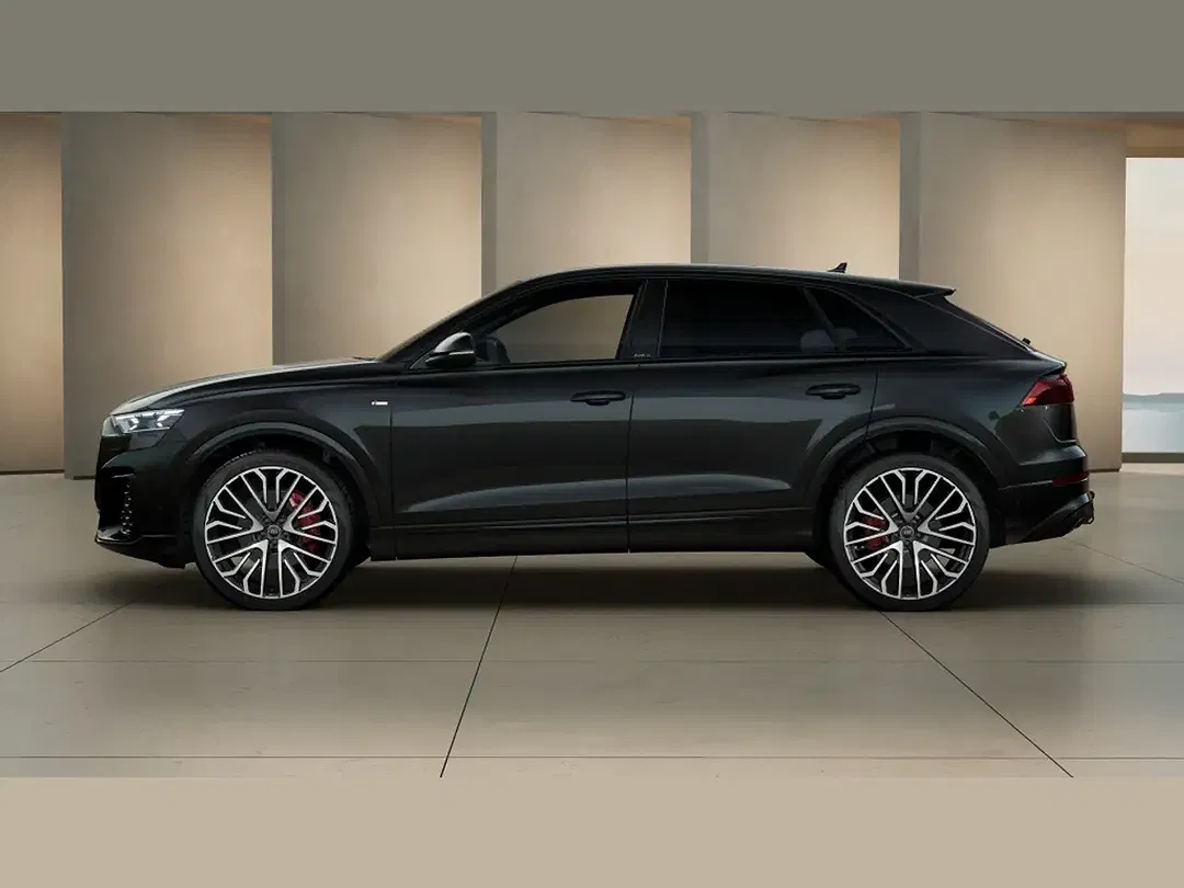 Audi Q8 - Thumbnail 4
