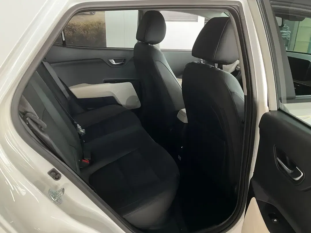 Kia Stonic - Thumbnail 10