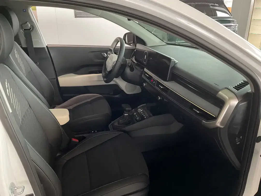 Kia Stonic - Thumbnail 11