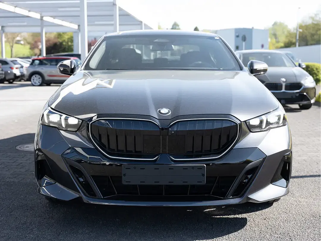 BMW 520 - Thumbnail 3