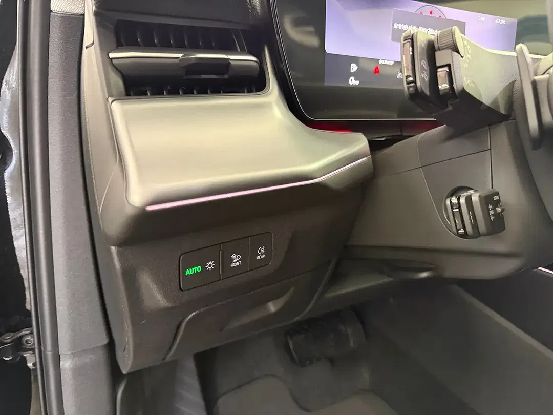 Audi Q3 - Thumbnail 12